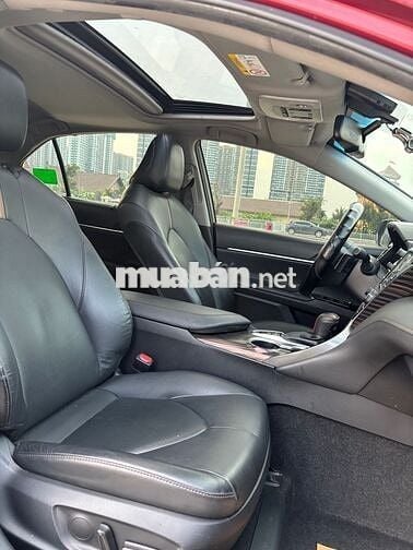 Toyota Camry 2.5Q Model 2021 Nhập Thái Biển số HCM