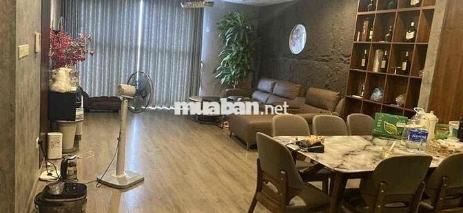 Quá đẹp, Khách nhanh mua căn tập thể 110 m2 sổ đỏ phố Lương đình Của