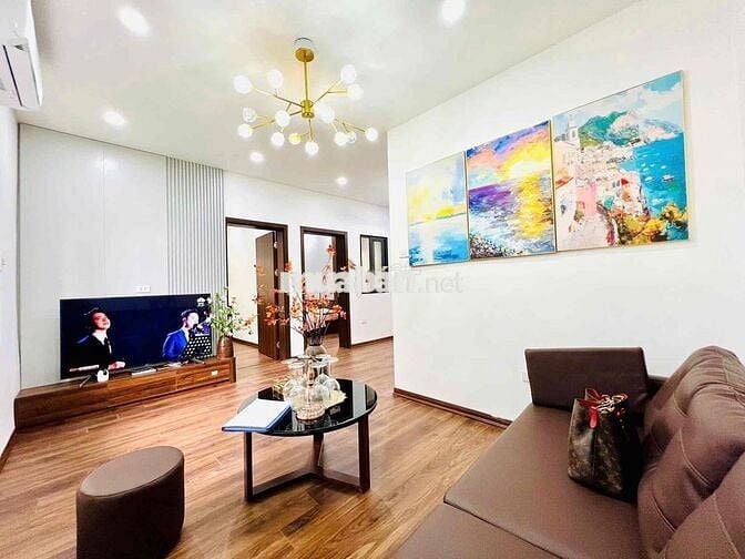 Lô góc tập thể phố Trần Đại Nghĩa nhà đẹp 2 thoáng 3 ngủ ở ngay sổ to