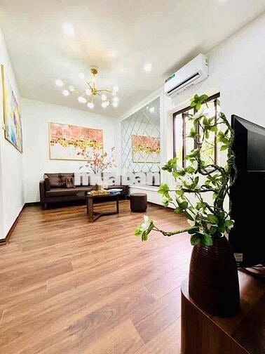 Lô góc tập thể phố Trần Đại Nghĩa nhà đẹp 2 thoáng 3 ngủ ở ngay sổ to