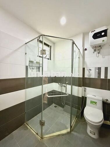 Bán nhà phố Pháo Đài Láng, nhà mới dân tự xây- full nội thất- 8,6 tỷ