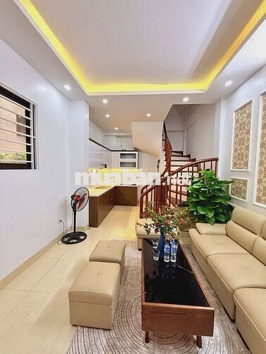 Bán nhà phố Pháo Đài Láng, nhà mới dân tự xây- full nội thất- 8,6 tỷ