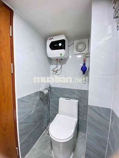 CCMN STUDIO - CUỐI ĐƯỜNG NGUYỄN KHUYẾN -VĂN QUÁN- Full đồ đầy đủ