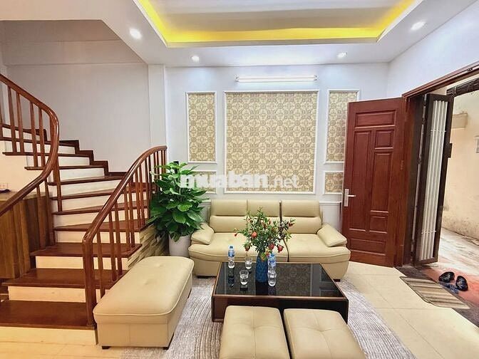 Bán nhà phố Pháo Đài Láng, nhà mới dân tự xây- full nội thất- 8,6 tỷ