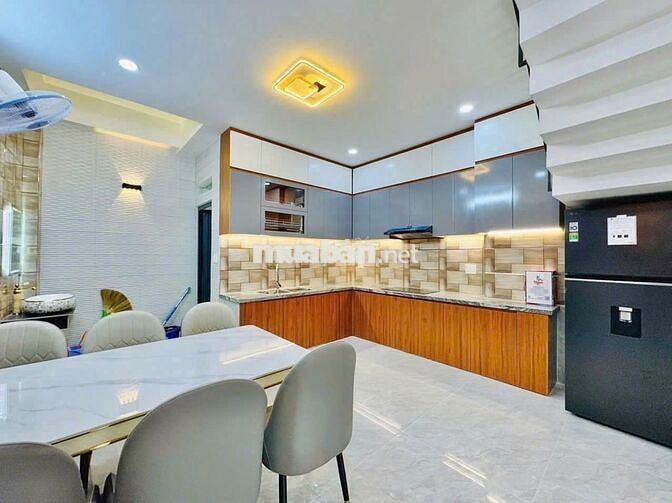 SIÊU HOT NHÀ ĐẸP - 26F Nguyễn Minh Hoàng, P.12, Q.TB  - 5x20m, 4 tầng.