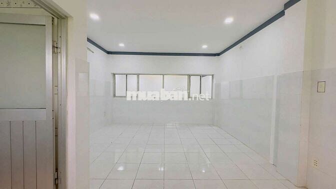 Nhà phố gần ngã 3 Cây Điệp và chợ Dĩ An 1 vào 500m