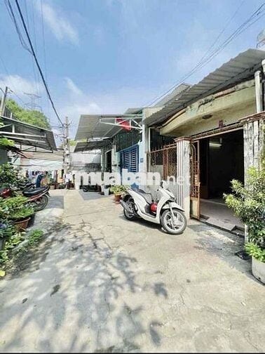 Bán nhà hẻm 5m Thoại Ngọc Hầu, 60m2 2 tầng, Xây 6 tấm, Chỉ 4tỷ xíu