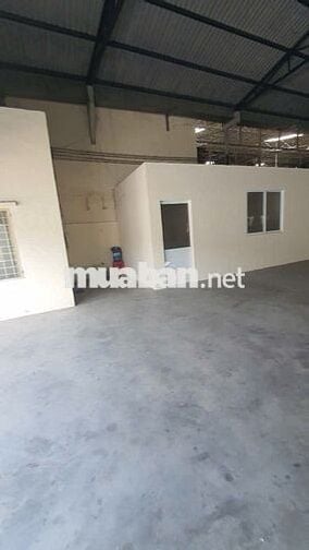 KHO XƯỞNG 1100M2 MẶT TIỀN NGUYỄN HỮU TRÍ BÌNH CHÁNH GIÁ TỐT KHU VỰC