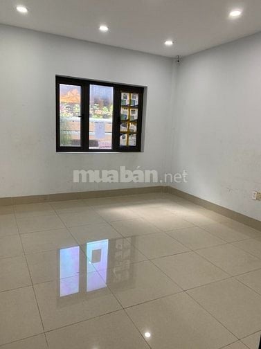 Cho thuê mặt bằng làm văn phòng hoặc công ty, trung tâm 