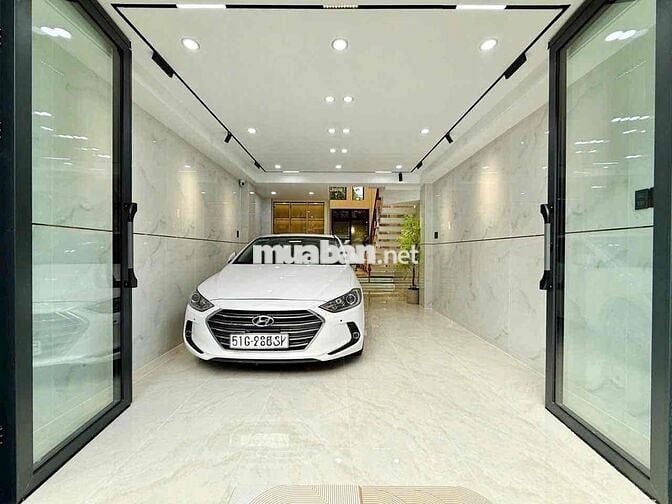 🏡 Hàng hiếm xuất hiện giữa cơn “khát” nhà phố TP.HCM