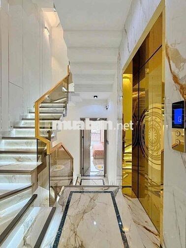 🏡 Hàng hiếm xuất hiện giữa cơn “khát” nhà phố TP.HCM