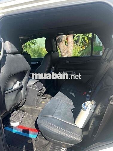 Ford Everest 2023 Titanium Plus 2.0L 4x4 AT - 4000