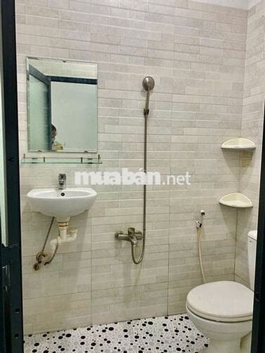 Bán nhà mặt tiền Nguyễn Chí Thanh diện tích rộng rãi