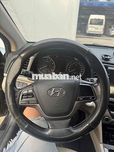 Hyundai Elantra 2019 1.6 MT - 134000 km