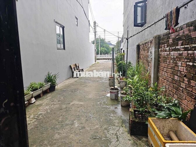 Cho Thuê Nhà Sạch Dt 100m2 1Trệt 2Lầu 3Pn 2Wc Full Nội Thất