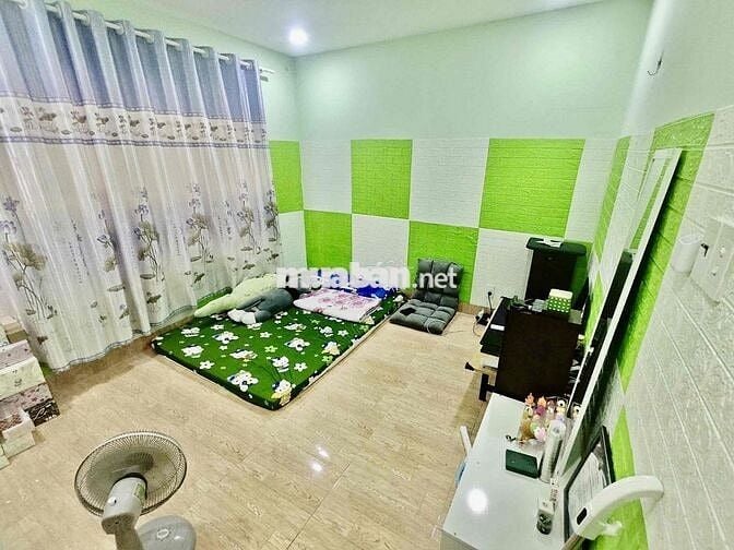 Cho Thuê Nhà Sạch Dt 100m2 1Trệt 2Lầu 3Pn 2Wc Full Nội Thất