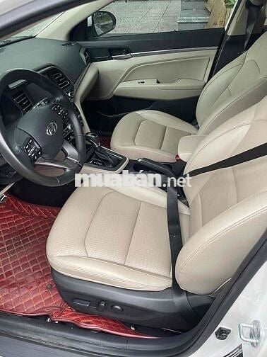 Hyundai Elantra 2021 2.0 AT - 62000 km