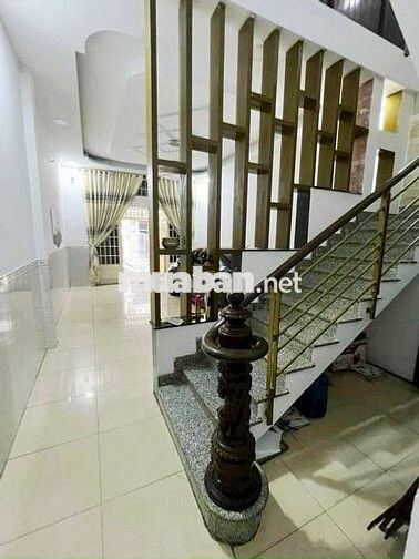 Nhà thuê Gò Dầu. Quận Tân Phú (3pn, 2wc) hẻm xe hơi. Dtsd 200m2