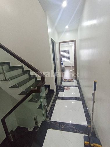Anh Hải giảng viên trường Tài Chính bán nhà Đông Ngạc 50m2x5T, 10.5 tỷ