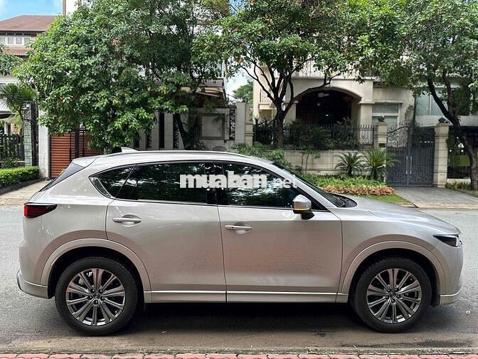 Mazda CX 5 2024 Premium Exclusive 2.0 AT - 6000 km