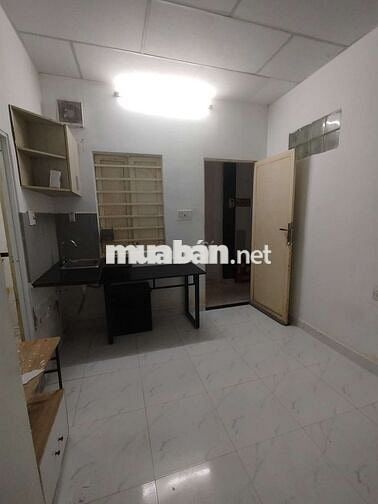 Cho thuê phòng studio full nội thất thuận tiện di chuyển qua Q1, Q2
