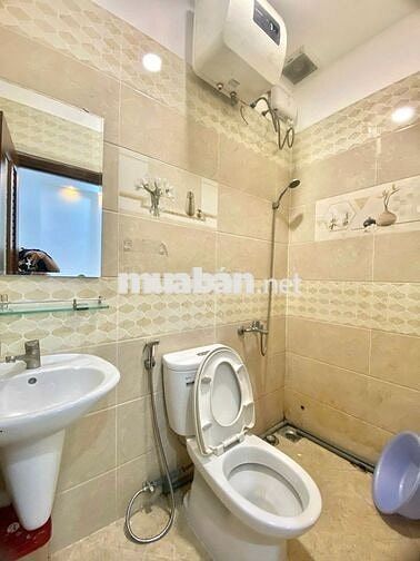 Ane share nguyên tầng 1 ưu tiên NVVP, độc thân giá tốt
