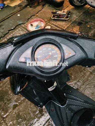 Bán xe click đang sử dụng