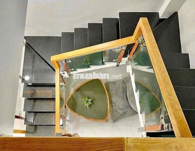 nhà 2 tầng full nội thất có 2 phòng ngủ 2wc, đường Lô Tư, BHH A