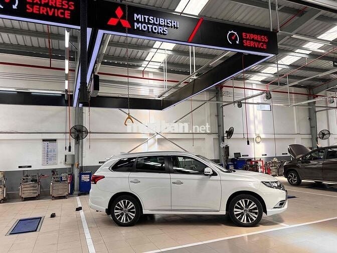 Mitsubishi Outlander 2022 2.0 Premium - 26326 km