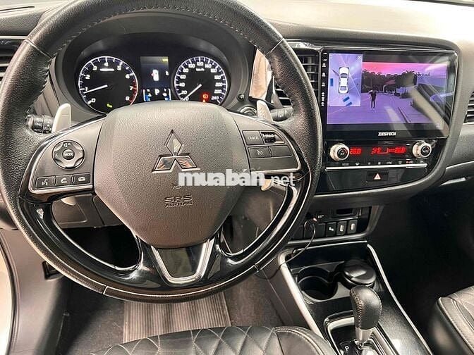 Mitsubishi Outlander 2022 2.0 Premium - 26326 km