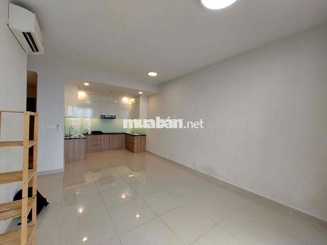 Cho thuê căn NTCB 3PN.2WC trống sẵn ở ngay-Orchard Parkview
