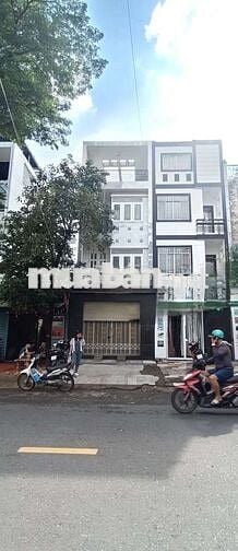 Nhà đường kinh Doanh DT 4,5x20. KC 3,5 tấm vỉa hè rộng
