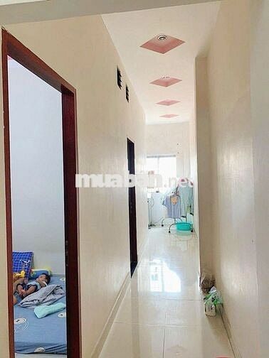 Cô Hồng Cần Bán nhà Trệt Lầu 150m2, 1ty350, SHR
