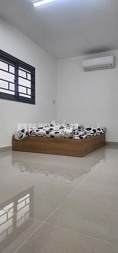 cho thuê nhà đầy đủ trang thiết bị mới toanh, chỉ cần dọn vào là ở