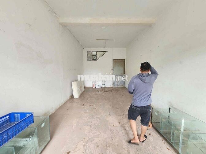 cho thuê tầng 2 nhà mặt tiền 367 lê văn sỹ quận 3