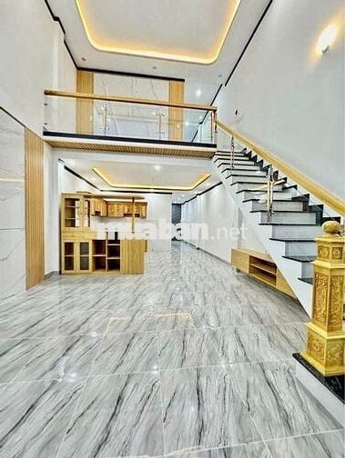 Nhà gác lửng mới xây giá 1ty690, SHR thổ cư giáp trường lái Bửu Long