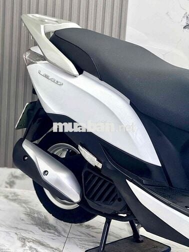 lead 2014 bst 9chủ ký giấy xe đẹp nợ xấu trả 50% ạ