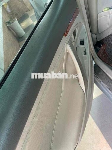 Toyota Camry 2010 2.4G - 100000 km
