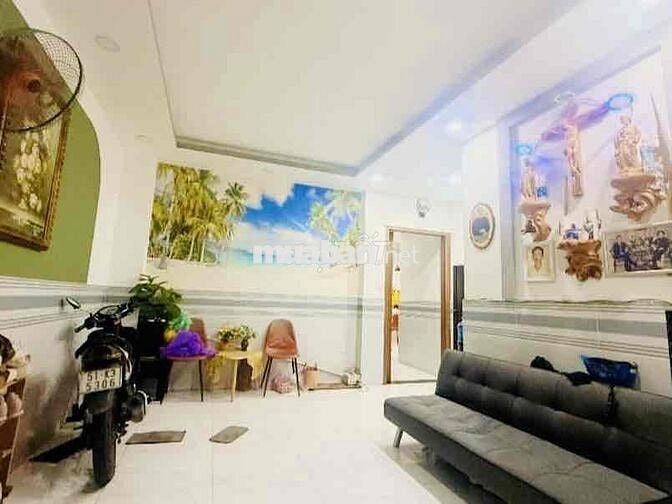 Bán Nhà Âu Cơ, 52m2, gần HXH, Chỉ 4.4 Tỷ