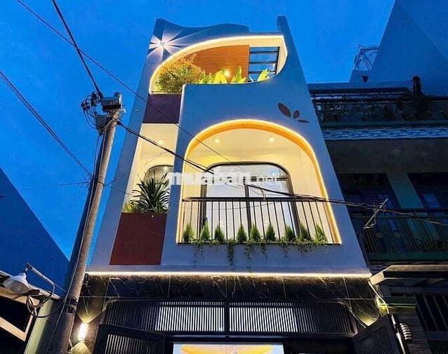 Bán nhà 2 tầng hẻm xe hơi, Q.Gò Vấp DT: 4x15m, giá chỉ 6.9 tỷ, ở ngay