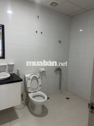 CẦN CHO THUÊ CĂN HỘ TOPAZ - 3PN 2WC - VÀO Ở ĐƯỢC NGAY - NHÀ TRỐNG