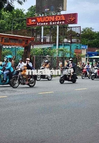 Bán nhà nhỏ Quận 11, Chủ ở lâu đời bán về quê