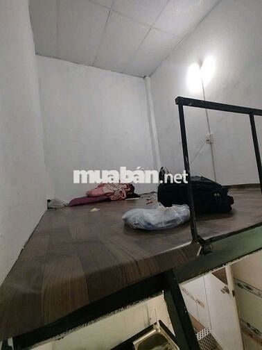 Cho thuê phòng trọ giá siêu rẻ đi bộ qua UTH gác siêu cao