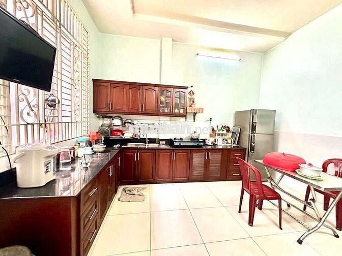 Biệt thự 3 tầng đẹp - đường số 6 bình hưng hòa b ( 8m x 12m)
