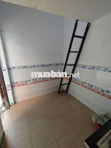 Cho thuê phòng trọ giá siêu rẻ đi bộ qua UTH gác siêu cao