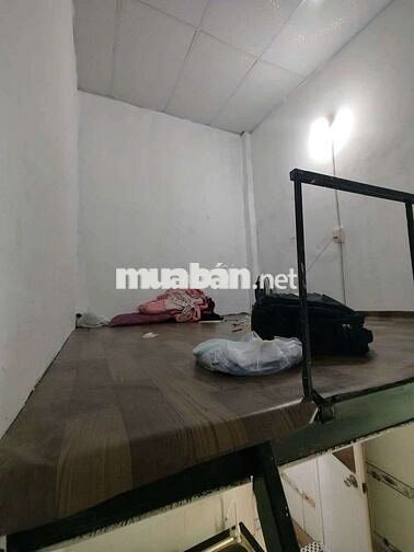 Cho thuê phòng trọ giá siêu rẻ đi bộ qua UTH gác siêu cao