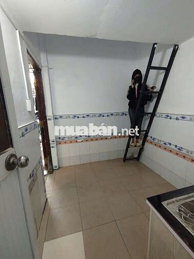 Cho thuê phòng trọ giá siêu rẻ đi bộ qua UTH gác siêu cao