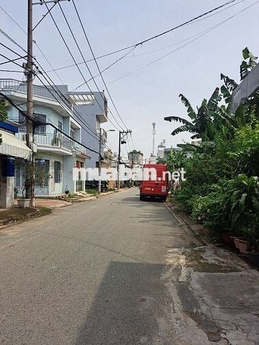 Nhà 3 tầng, 3Pn đường 7m . Tân kỳ tân quý. Kế bên aeon.