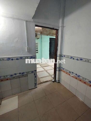 Cho thuê phòng trọ giá siêu rẻ đi bộ qua UTH gác siêu cao
