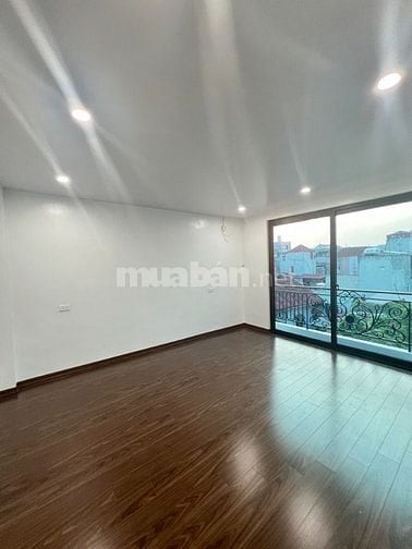 Nhà Mới 5Tầng-Thang Máy-Phố Võ Thị Sáu-Gần Hồ & Công Viên-DT67m2-12Tỷ6